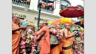 Special convoy, live streaming mark Kolkata Ratha Yatra in Covid times