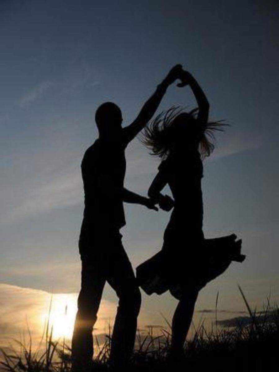 How To Be More Romantic: Small Ways To Be More Romantic | Times of India