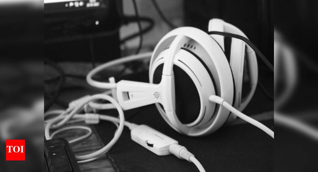 Gaming Headphones Premium Range Options For PC, Xbox One, And