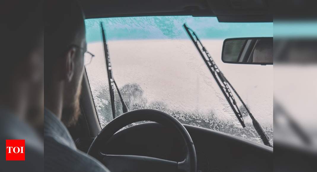 Wiper Blades For Cars: 8 Finest Ones For A Smooth Driving