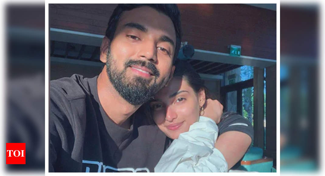 Has KL Rahul made his relation with Athiya official?