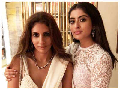 Navya Naveli Nanda calls mom Shweta Bachchan her 'twin' as the latter shares a throwback black-and-white photo from her school days