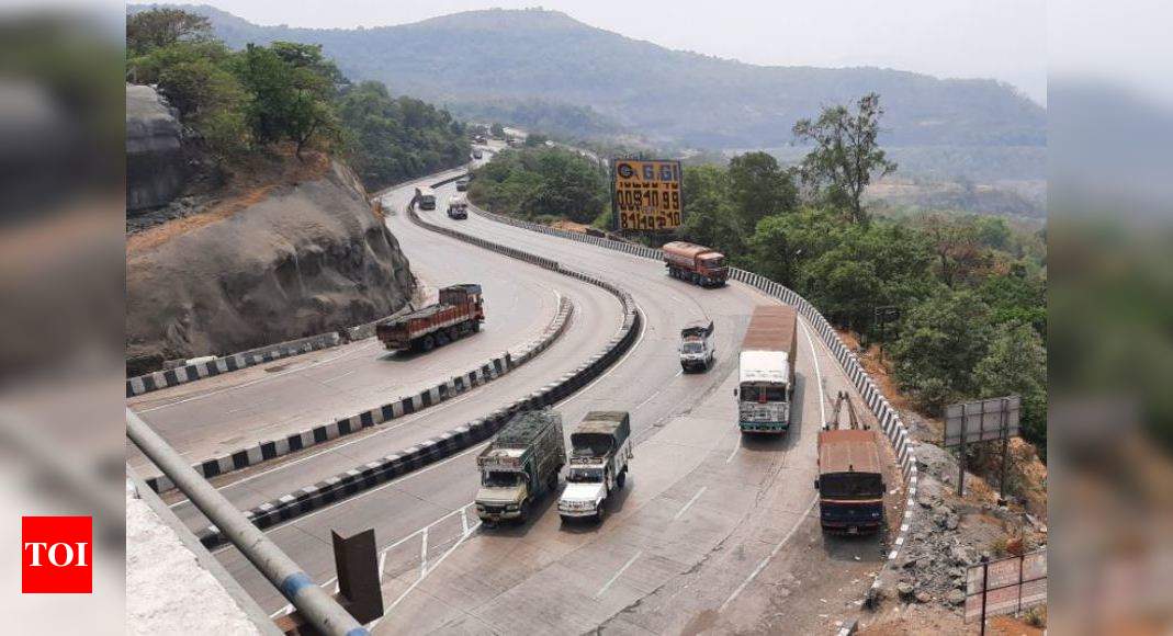 Raise speed limits by 20kmph: Nitin Gadkari