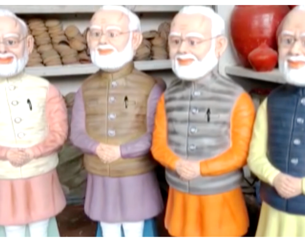 
Muzaffarpur-based sculptor carves statue of PM Narendra Modi to use as money storage bank
