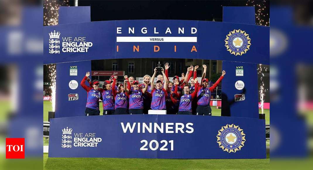 Wyatt's unbeaten 89 clinches final T20I, series for England against India