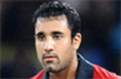 Bopara favourite to replace Collingwood in England Test squad