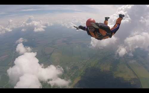 Photos Shweta Parmar First Civilian Woman Skydiver From Gujarat The Times Of India