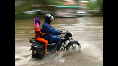 Now, register waterlogging plaints on helpline in Noida