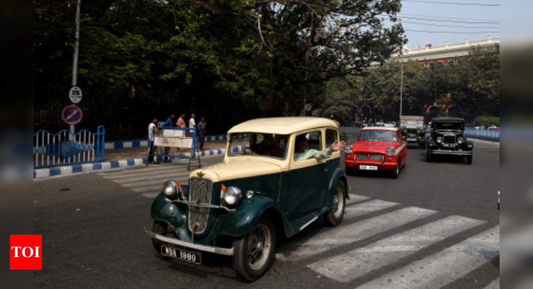 Roads cleared for vintage tag for 50-year plus vehicles; registration