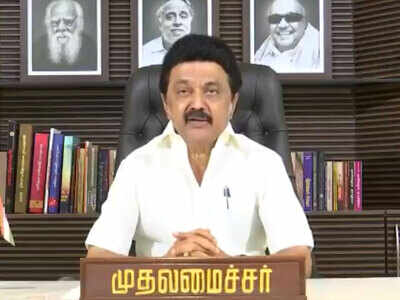 MK Stalin interacts with Tokyo-bound Tamil Nadu athletes