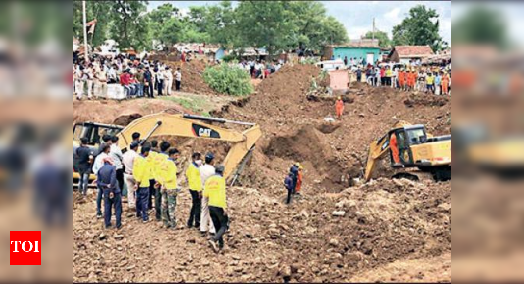 Madhya Pradesh 11 bodies found in well collapse, search will be on for