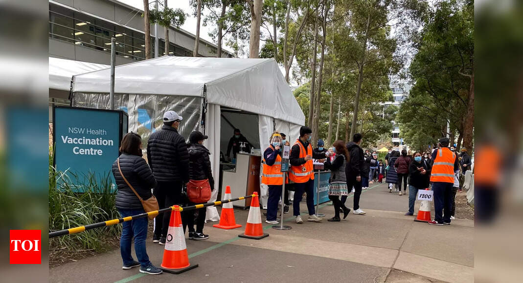 Sydney tightens lockdown as Australia's Covid-19 cases ...