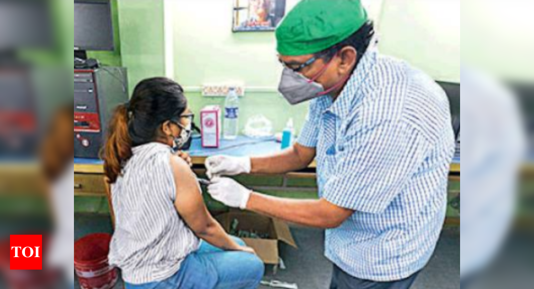 Kolkata Fake-vax victims double-check info before real jab Kolk