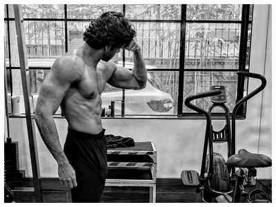 Abhimanyu Dassani shows off his ripped body in his latest post-workout photo