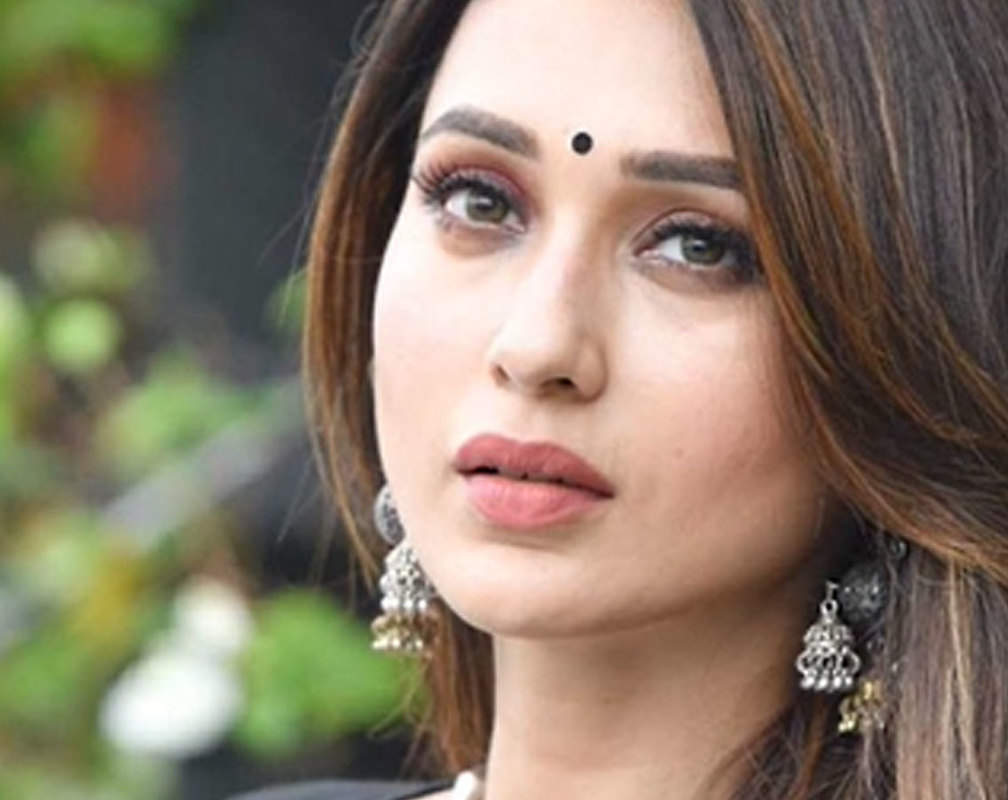 
Mimi Chakraborty set to resume shoot in August
