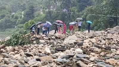 Three dead in Uttarkashi rain, over 100 roads blocked
