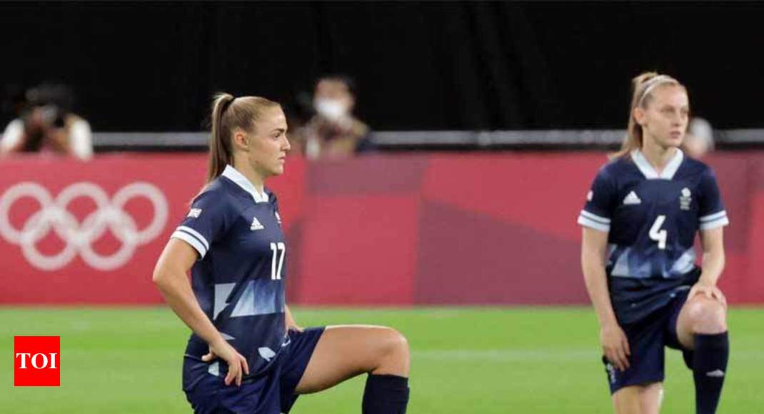 Tokyo Olympics Usa Team Gb Take A Knee Ahead Of Women S Football Openers Tokyo Olympics News Times Of India