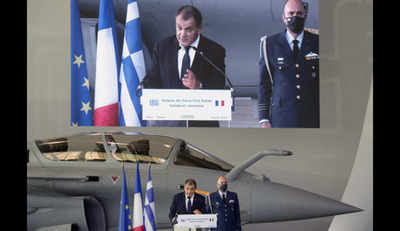 Greece takes delivery of first of 18 French Rafale warplanes