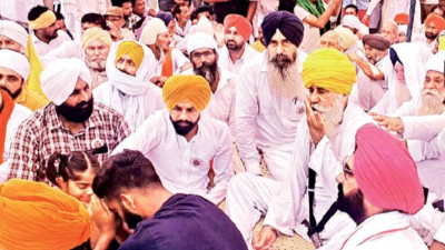 Haryana: Farmers Block Sirsa Highway Over Sedition Case | Chandigarh ...