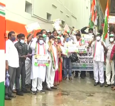 Pegasus snooping row: Cong leaders stage stir, stopped by police from marching to Raj Bhavan