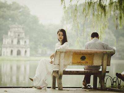 7 avoidable relationship mistakes men make