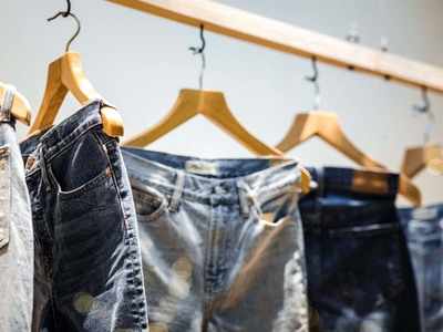Amazon sale: Get up to 77% off on men's jeans from Levi's, Wrangler, Pepe  Jeans and more | - Times of India