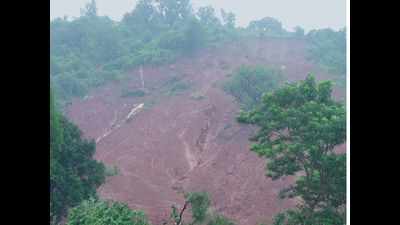 Maharashtra floods: 52 killed, 50 trapped in Raigad, Ratnagiri landslides