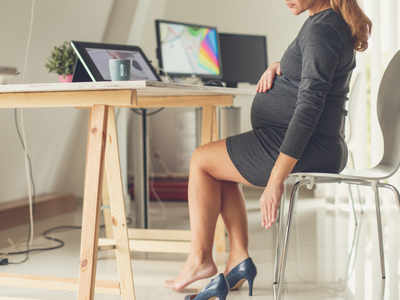Can pregnant women wear heels? Here is what experts have to say