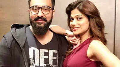 Pornography case: Gehana Vasisth reveals Raj Kundra had plans to cast his sister-in-law Shamita Shetty in a film