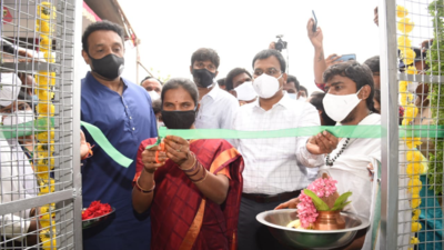 Andhra Pradesh: Visually challenged woman inaugurates Sonu Sood's oxygen plant in Nellore