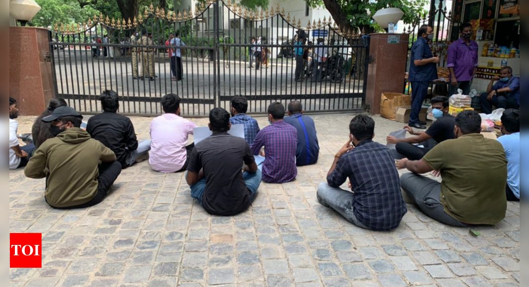 Students staged dharna in Delhi over jobs