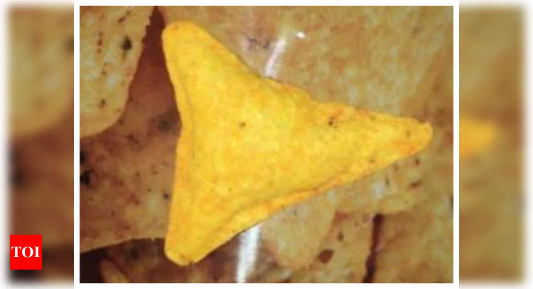 13-year-old kid auctions puffy nacho chip online for a whopping Rs. 44 ...
