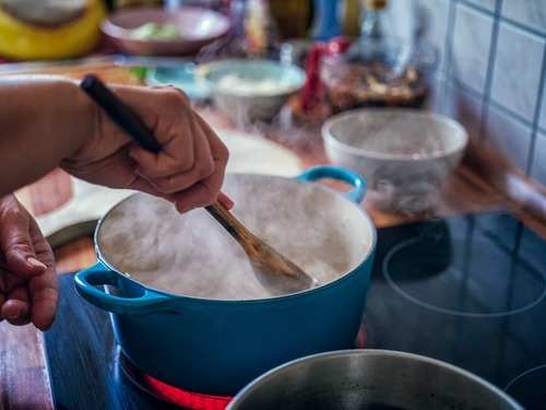 Indian Kitchen Tips: Sure Shot Ways To Prevent Hot Milk From Sticking To  The Pan - NDTV Food