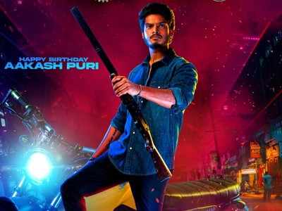 The first look of Aakash Puri from Chor Bazaar is out!