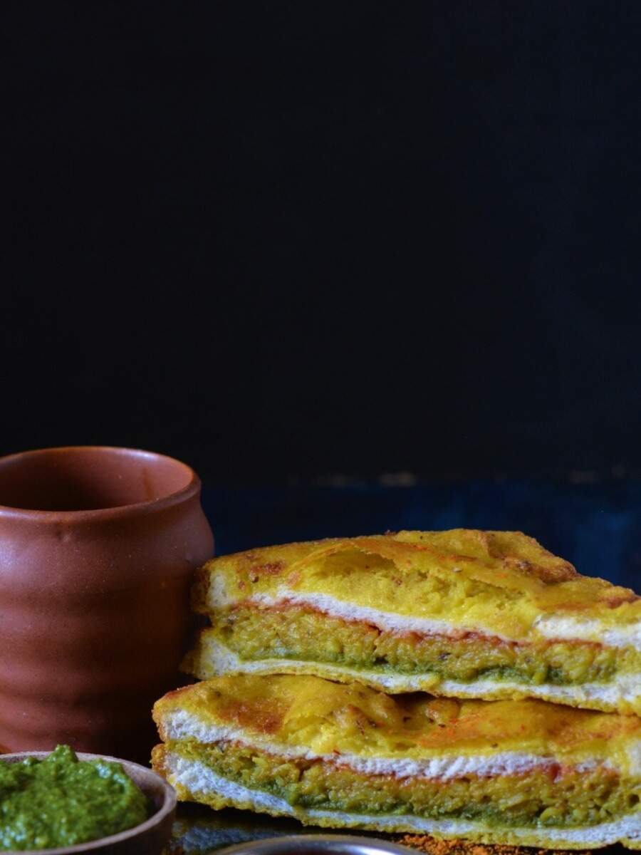 Potato Stuffed Bread Pakora Recipe How to make Potato Stuffed Bread Pakora Recipe Ingredients