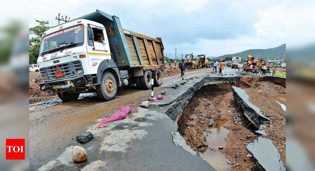 Maharashtra: Rains put brakes on 26k trucks on highway
