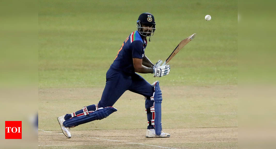 Suryakumar Yadav's batting is amazing to watch: Shikhar Dhawan