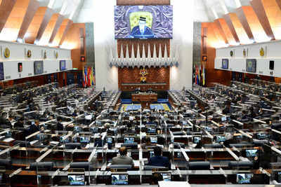 Covid-19: Malaysian parliament reopens after months-long virus hiatus