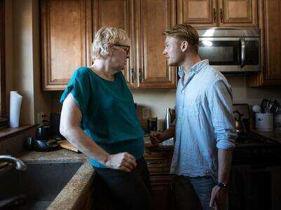 7 signs of a manipulative woman