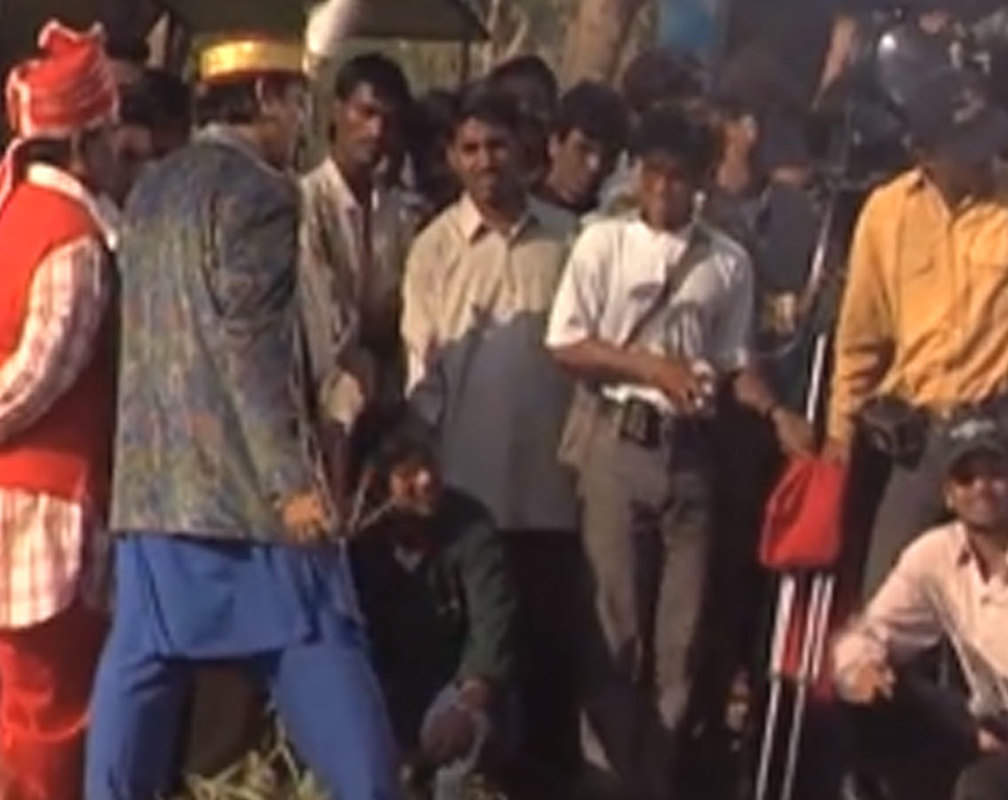 
Flashback video: Shooting of Govinda and Satish Kaushik's 1999 movie 'Rajaji'
