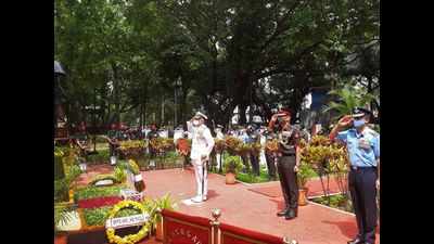 22nd Kargil Vijay Diwas: Wreath laying ceremony organized at Shaheed Smarak in Mumbai