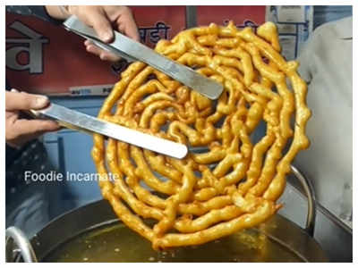 Watch: This 1 kg Jaleba of Indore is all you need to cheer up