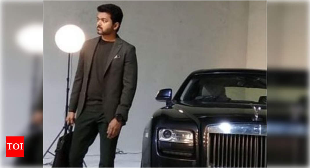 Vijay gets interim stay in luxury car case