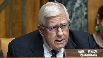 Ex-US Senator Mike Enzi of Wyoming dies after bicycle accident