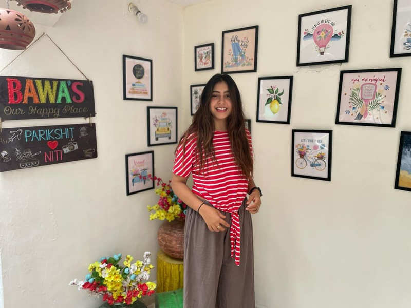 Niti Taylor shares how she set up a &#39;cute&#39; wall outside her home; see  photos - Times of India