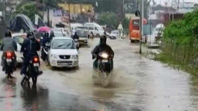 Uttarakhand: Water level of Ganga rises following heavy rainfall