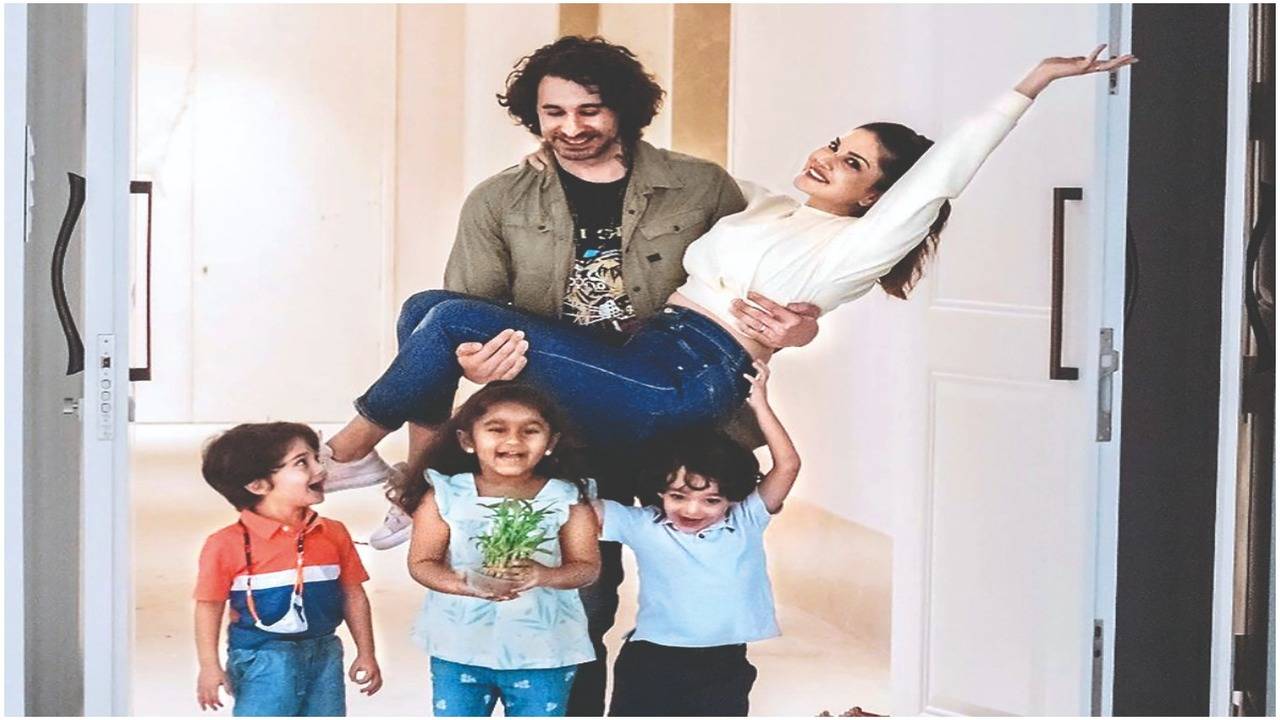 1280px x 720px - Sunny Leone: Moving into the new house has been beautiful | Hindi Movie  News - Times of India