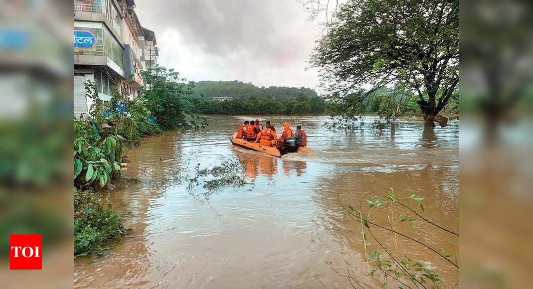 Maharashtra cabinet declares Rs 10,000 interim aid for the flood-hit ...