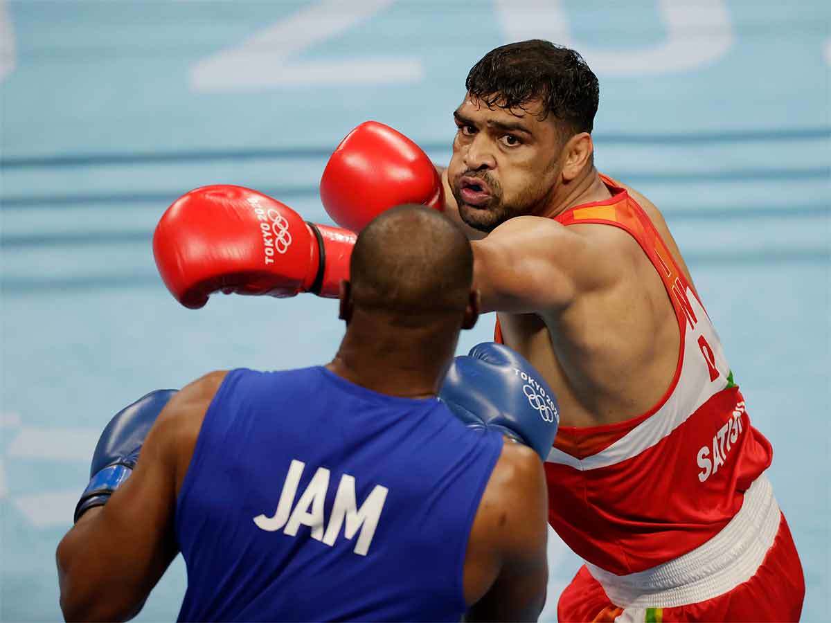 Tokyo Olympics 2020 Satish Kumar Sails Into Boxing Quarterfinals Tokyo Olympics News Times Of India
