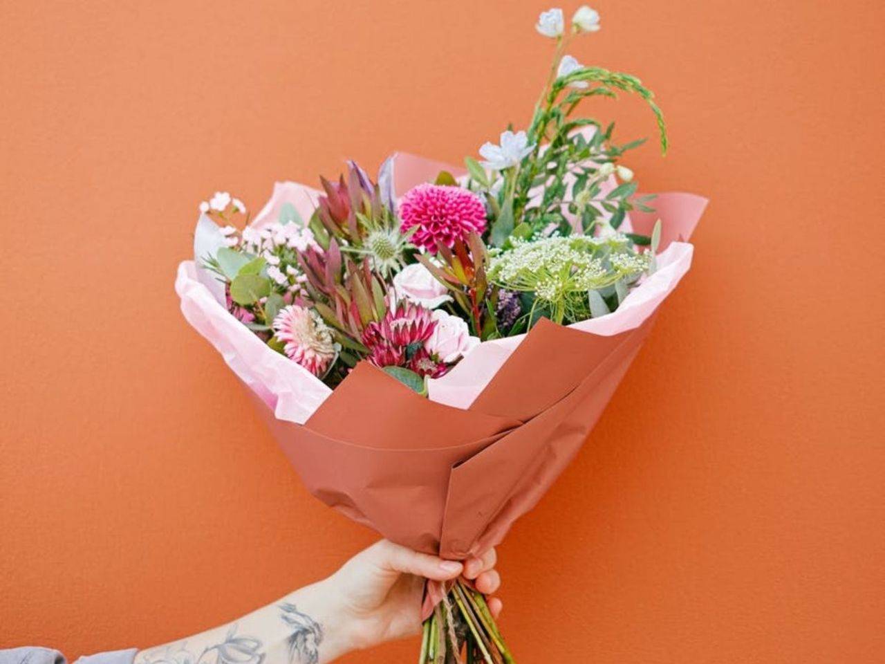 13 Beautiful Bouquet Wrap Ideas